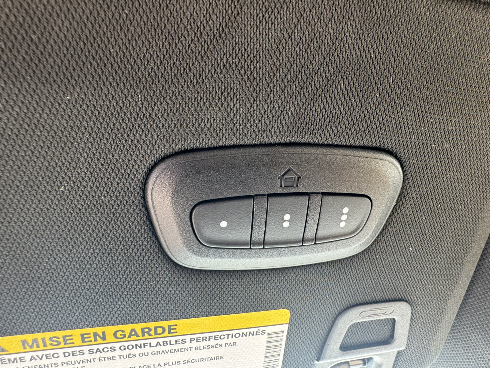 Used 2025 Jeep Grand Cherokee L Limited RWD image 29