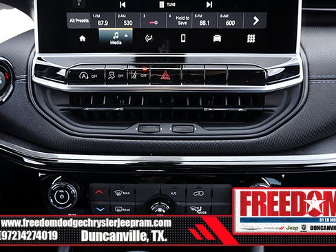 New 2026 Jeep Compass Latitude image 22