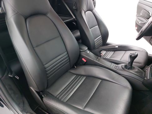 Used 2004 Porsche 911 Carrera 4S image 11