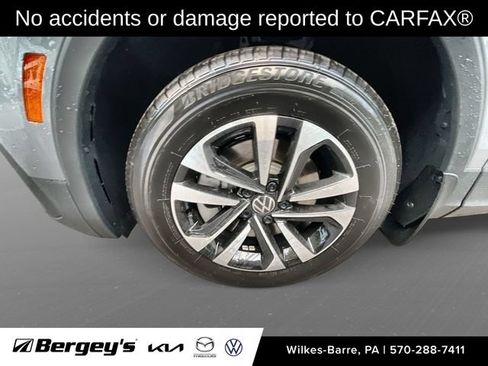 Used 2024 Volkswagen Tiguan S AWD/4WD image 2