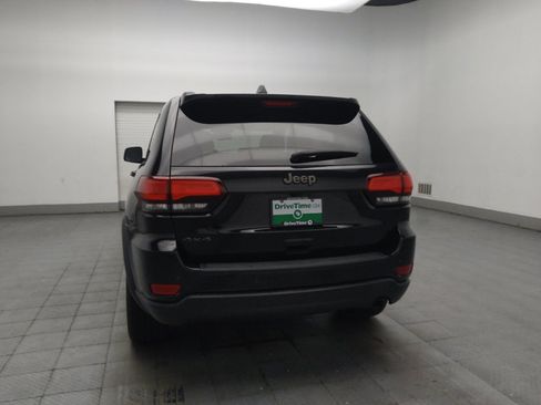 Used 2016 Jeep Grand Cherokee Laredo 75th Anniversary AWD/4WD image 6