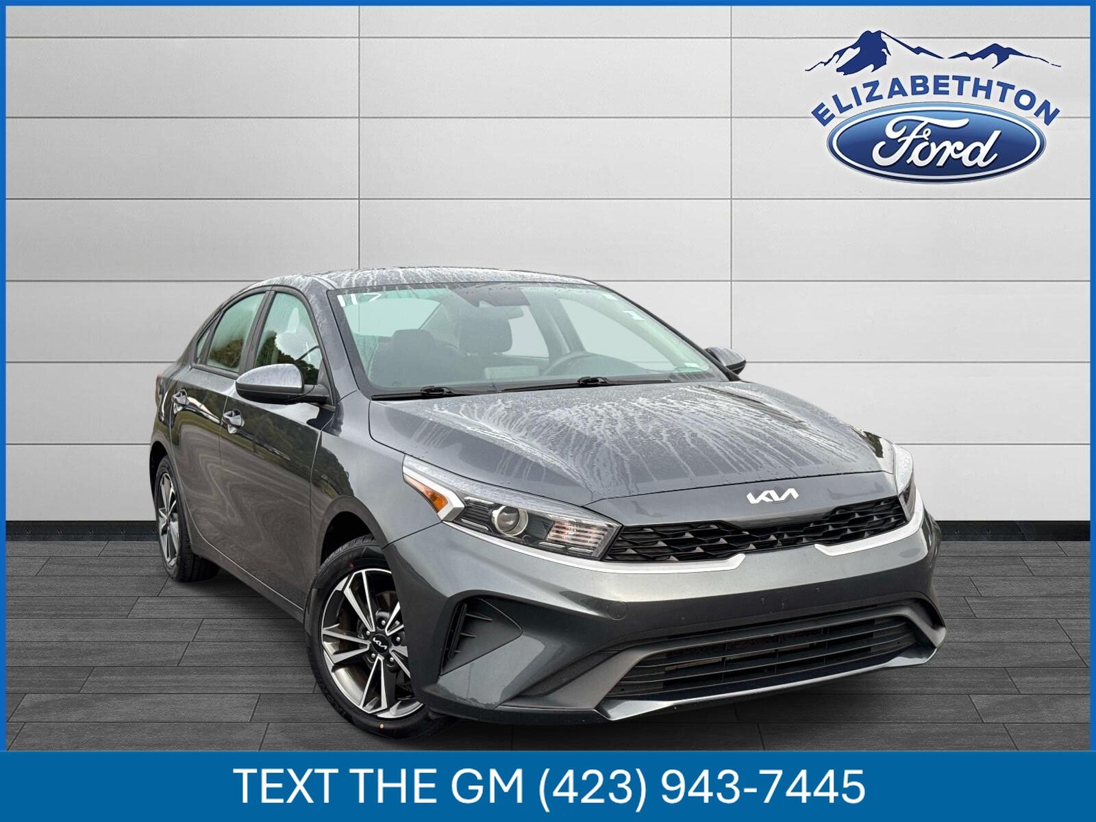 Used 2023 Kia Forte LXS FWD image 1