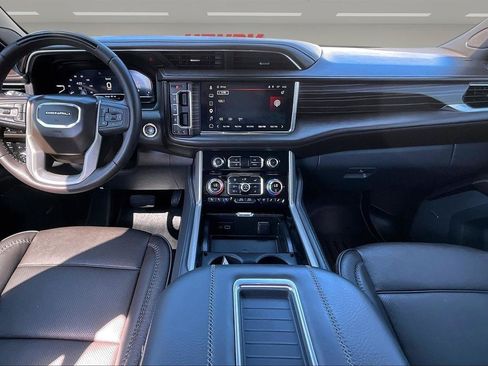 Used 2023 GMC Yukon Denali w/ Denali Reserve Package AWD/4WD image 7