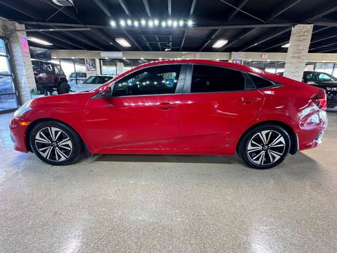 Used 2017 Honda Civic EX-T image 4