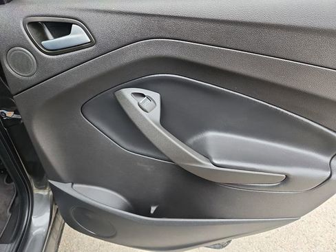 Certified 2019 Ford Escape Titanium image 31