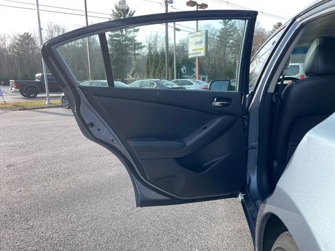 Used 2011 Nissan Altima 2.5 SL w/ 2.5SL Pkg image 38