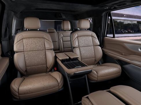 New 2027 Lincoln Navigator Black Label AWD/4WD image 11