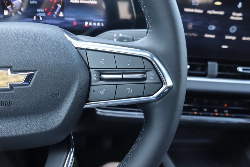 New 2027 Chevrolet Equinox LT FWD image 9
