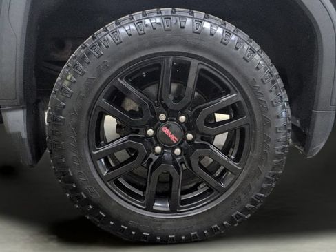 Used 2019 GMC Sierra 1500 Elevation w/ Elevation Convenience Package AWD/4WD image 28