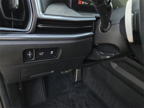 Certified 2025 Kia Sorento SX Prestige image 21