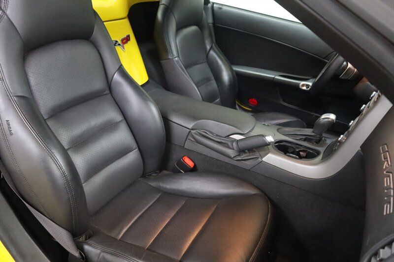 Used 2007 Chevrolet Corvette Convertible RWD image 17