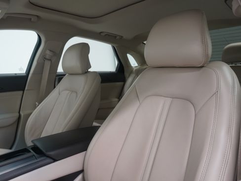 Used 2019 Lincoln MKZ Reserve w/ Reserve Plus Package FWD image 11
