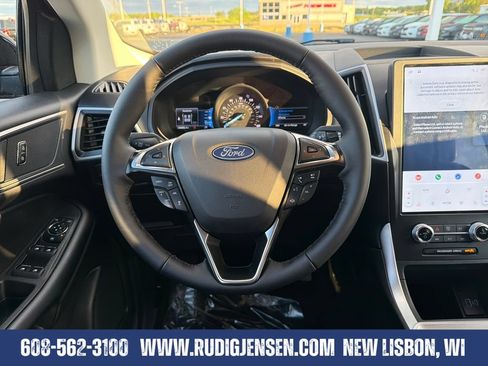 Used 2024 Ford Edge SEL AWD/4WD image 13