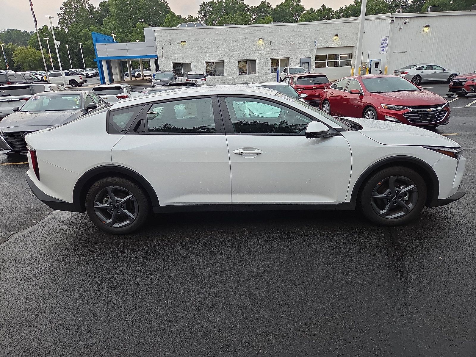 Used 2026 Kia K4 FWD image 2