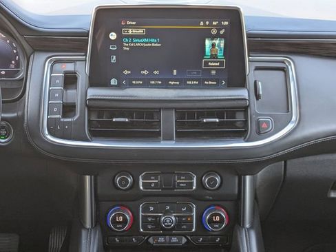 Used 2022 Chevrolet Tahoe LT w/ LT Signature Package image 24