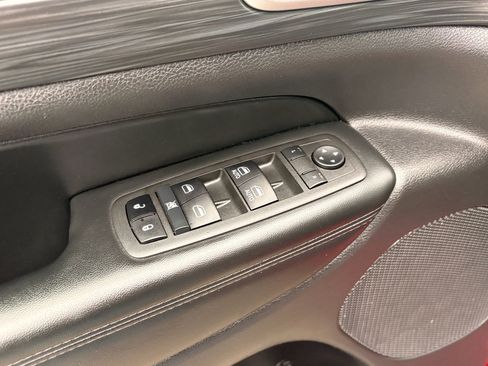 Used 2022 Jeep Grand Cherokee Altitude AWD/4WD image 15