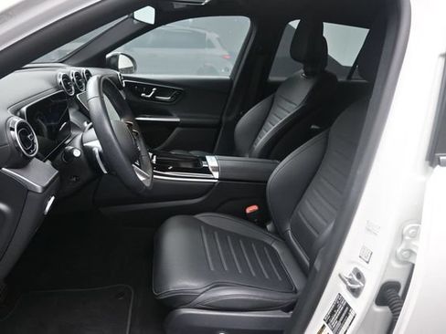 Used 2025 Mercedes-Benz GLC 300 w/ AMG Line image 18