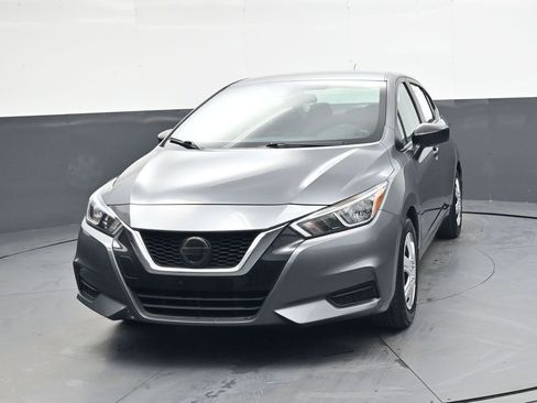 Used 2021 Nissan Versa S image 9