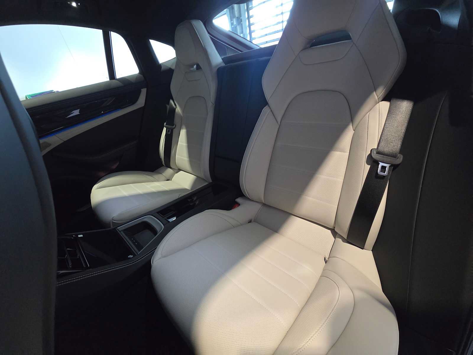 New 2026 Porsche Panamera 4 AWD/4WD image 18