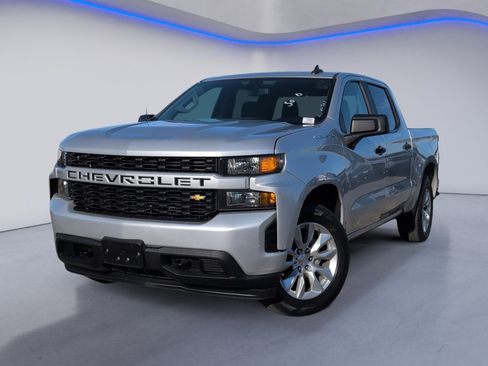 Used 2021 Chevrolet Silverado 1500 Custom image 2