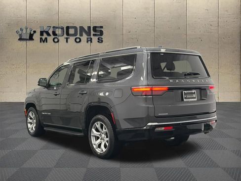 Used 2022 Jeep Wagoneer Series II AWD/4WD image 6