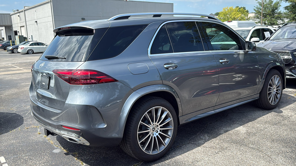 Certified 2026 Mercedes-Benz GLE 350 4MATIC w/ AMG Line Exterior image 3