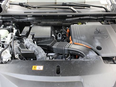 Used 2024 Mitsubishi Outlander SEL AWD/4WD image 31
