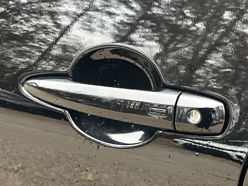 Used 2024 Nissan Sentra SV image 28