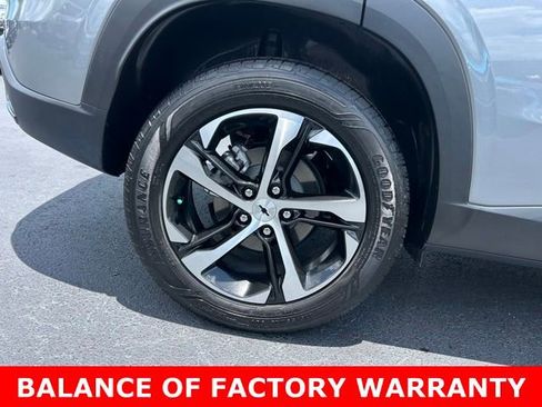 Certified 2024 Chevrolet Trax RS w/ Driver Confidence Package FWD image 7