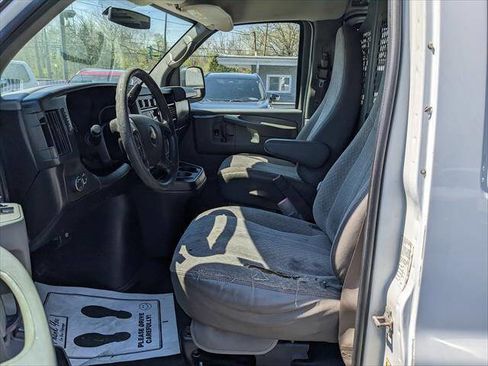 Used 2013 Chevrolet Express 2500 w/ Power Package RWD image 7