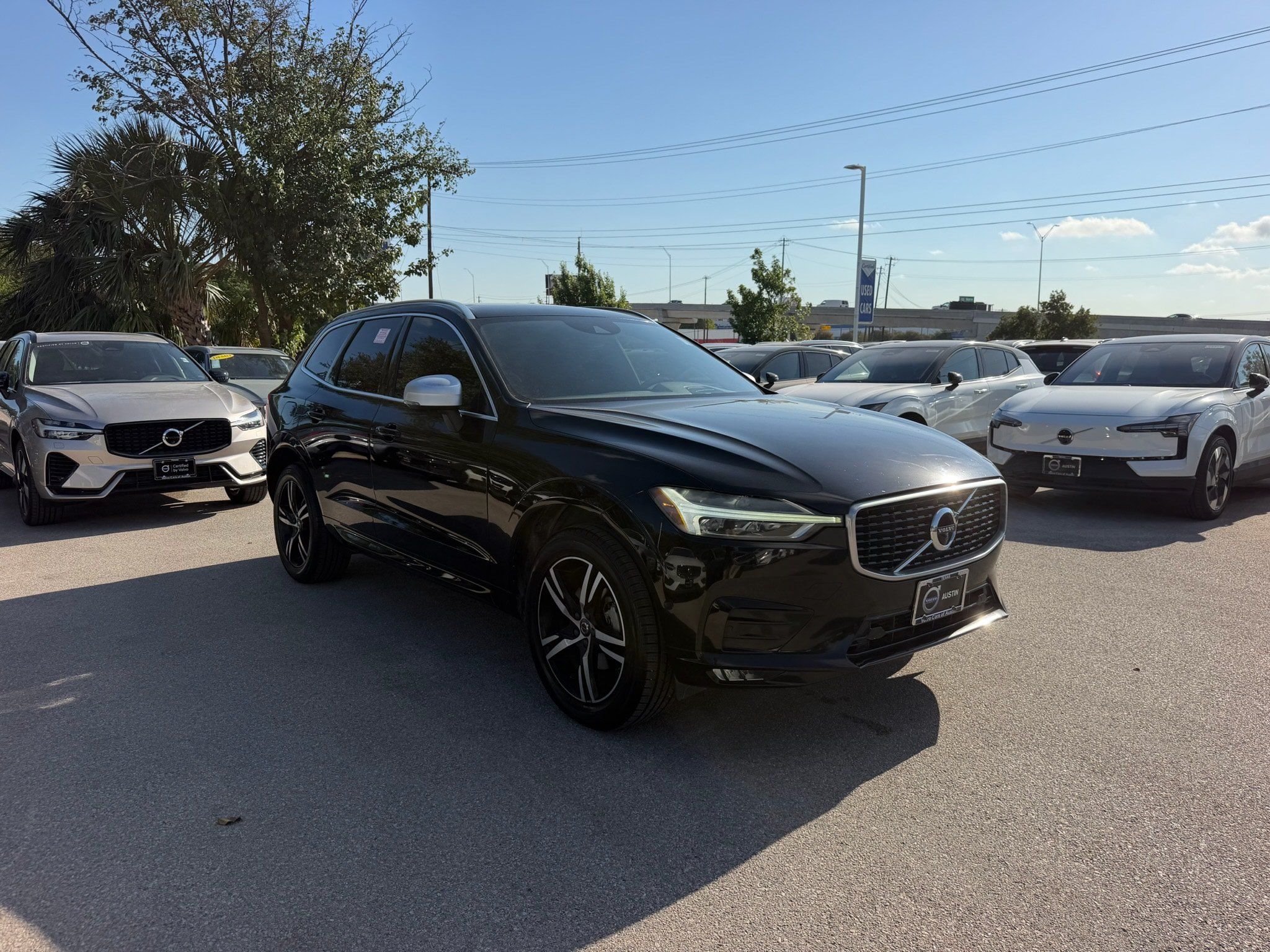 Used 2019 Volvo XC60 T5 R-Design w/ Protection Package Premier FWD image 7