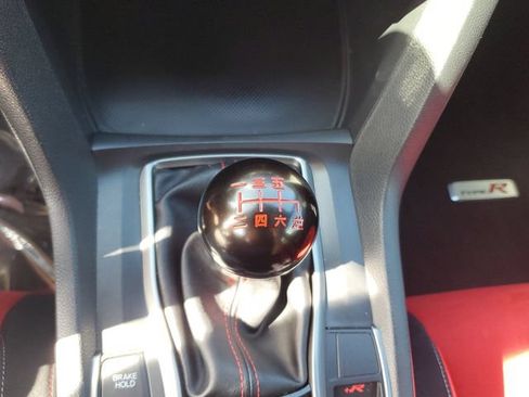Used 2018 Honda Civic Type R image 26