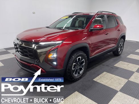 Used 2025 Chevrolet Equinox ACTIV w/ Safety and Technology Package image 1