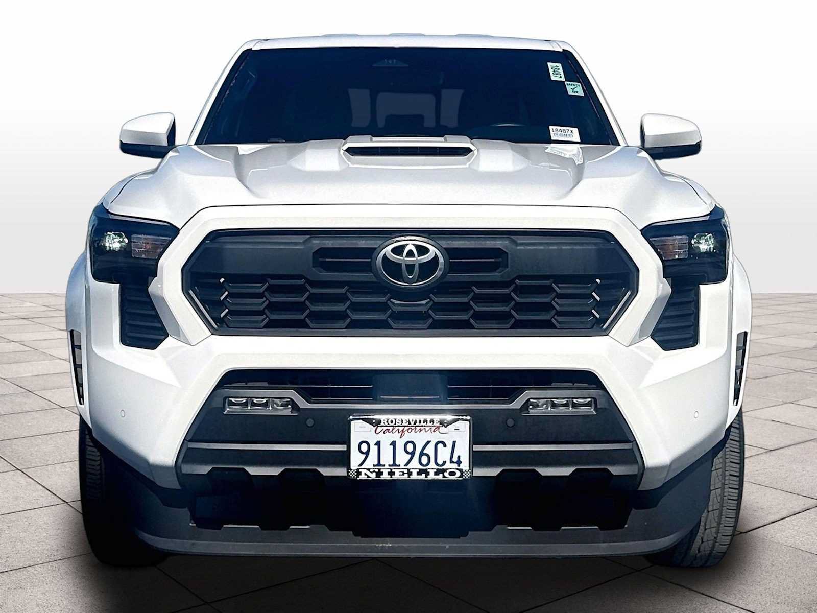 Used 2024 Toyota Tacoma TRD Sport w/ TRD Sport Upgrade Package AWD/4WD image 3