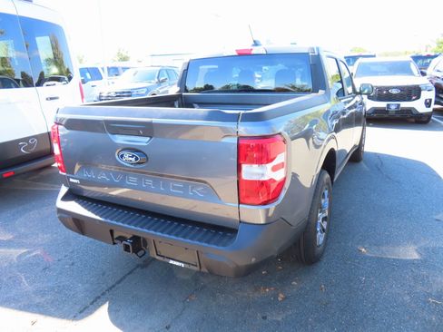 New 2025 Ford Maverick XLT w/ XLT Luxury Package image 4