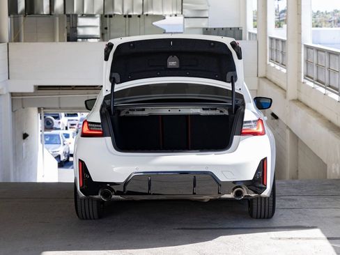 Certified 2025 BMW 330i Sedan w/ M Sport Package image 22