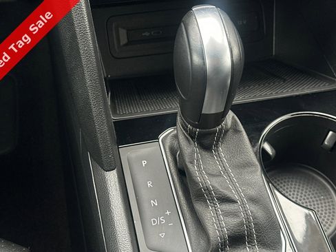 Used 2023 Volkswagen Atlas Cross Sport SE image 21