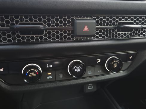 Certified 2024 Honda HR-V Sport image 28