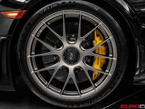 Used 2018 Porsche 911 GT2 RS RWD image 30