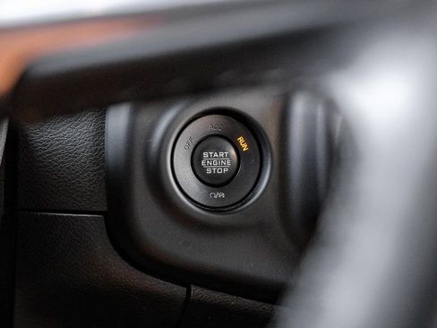 Used 2021 Jeep Wrangler Unlimited Sahara image 43