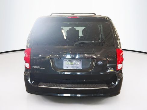 Used 2019 Dodge Grand Caravan GT FWD image 7