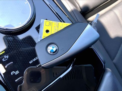 Used 2024 BMW 530i w/ Premium Package RWD image 15