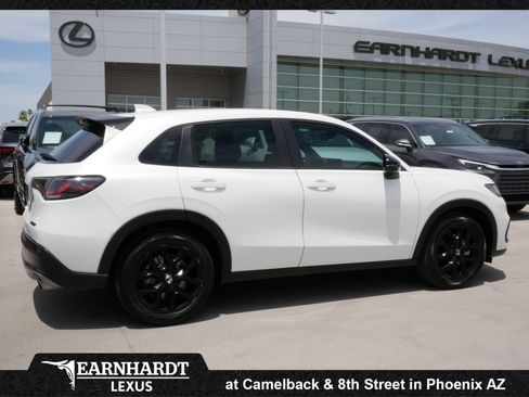 Used 2023 Honda HR-V Sport image 9