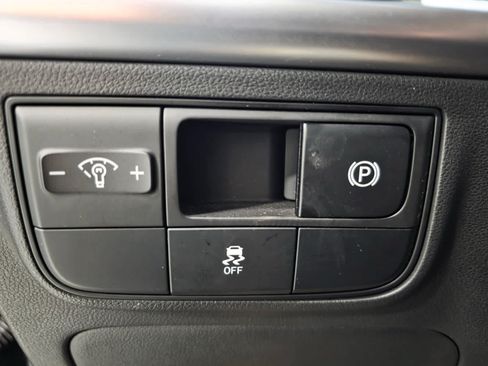 Used 2025 Hyundai Tucson SEL AWD/4WD image 24