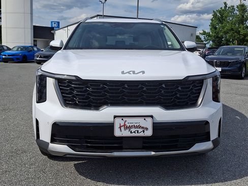 Used 2025 Kia Sorento S AWD/4WD image 2