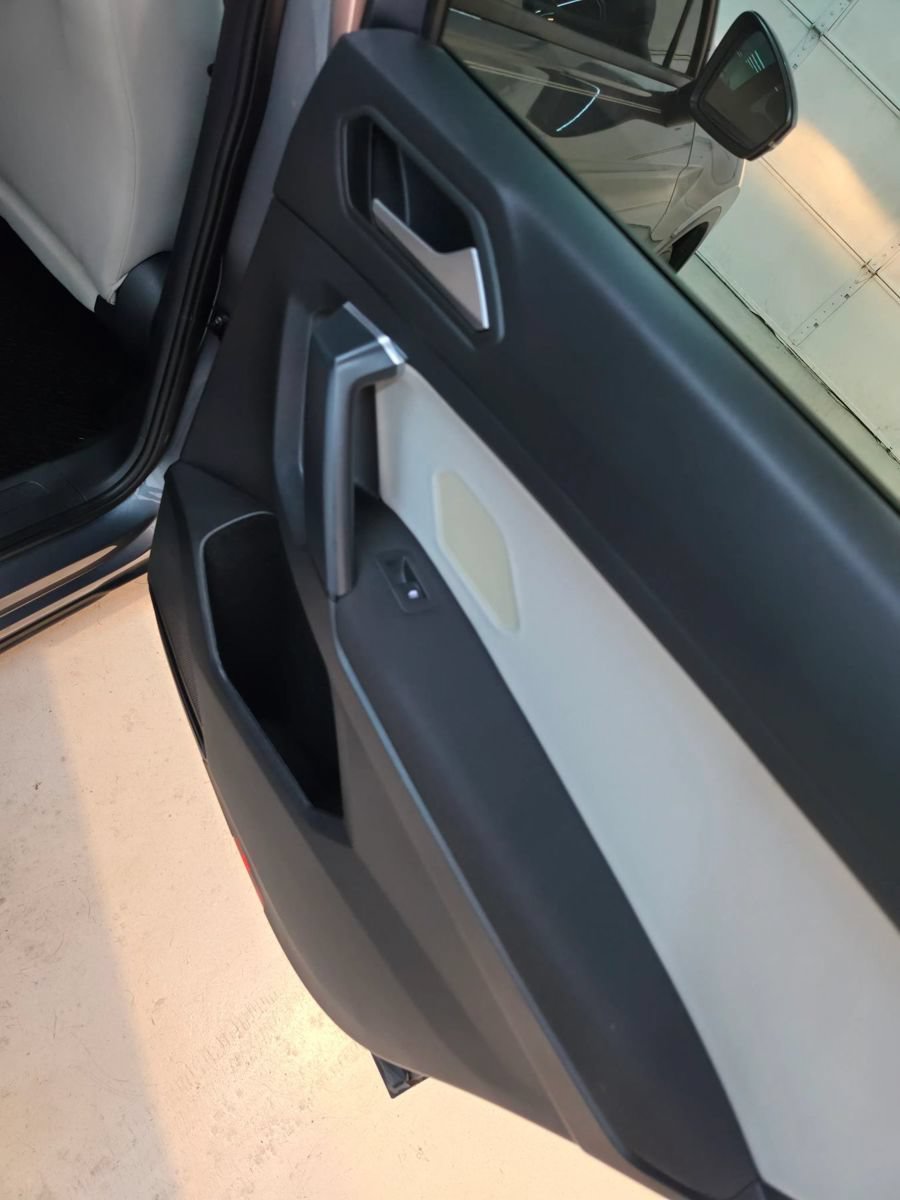 Used 2019 Volkswagen Tiguan S FWD image 28