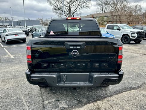 New 2026 Nissan Frontier SV image 5