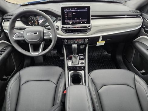 New 2026 Jeep Compass Limited AWD/4WD image 37