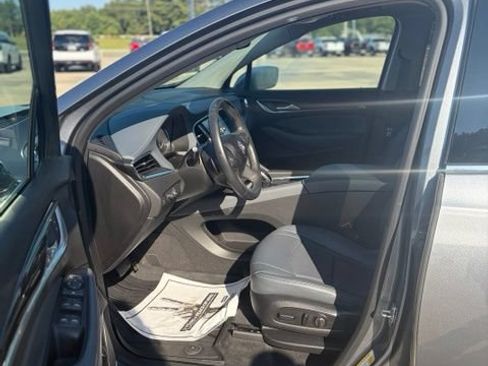 Used 2020 Buick Enclave Essence w/ Sound and Sites Package FWD image 27