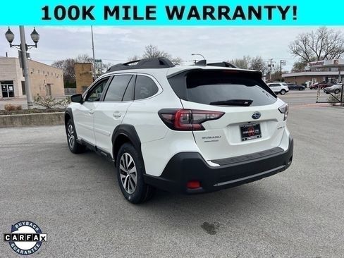 Used 2025 Subaru Outback Premium image 5